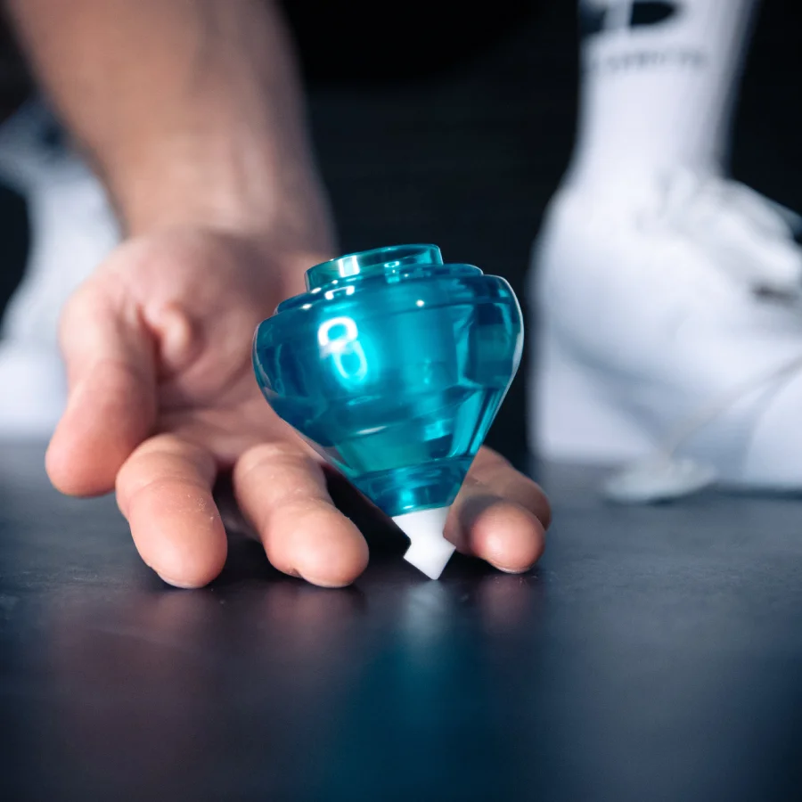 Beginner spin top trick