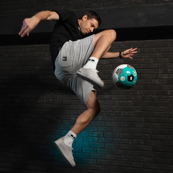 How to freestyle football and learn tricks