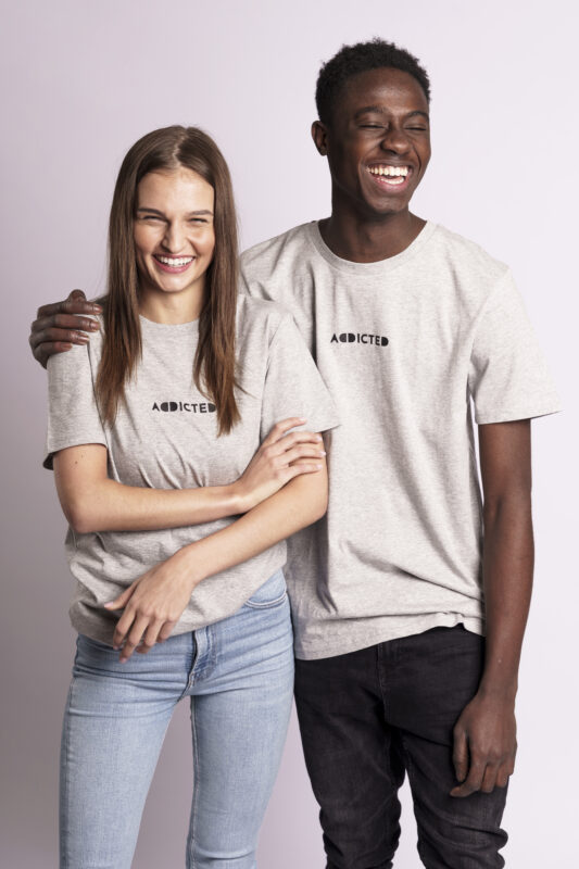 addicted t-shirt grey