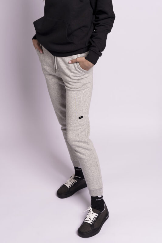 skill addicts pill sweatpants grey