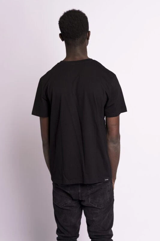 skill addicts pill t-shirt black