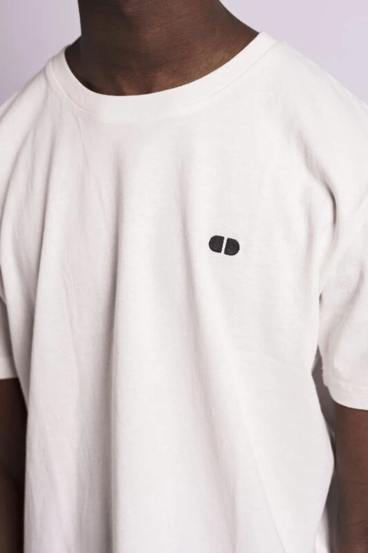 skill addicts pill t-shirt white