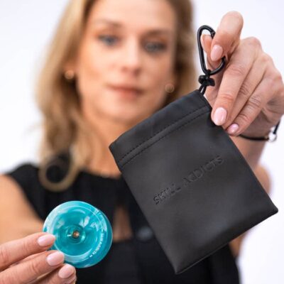 skill addicts single pouch for yoyo footbag spintop