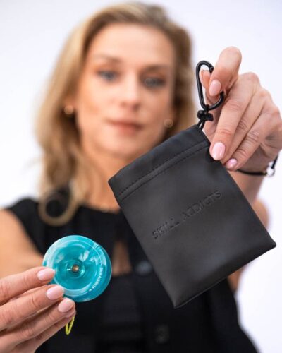 skill addicts single pouch for yoyo footbag spintop