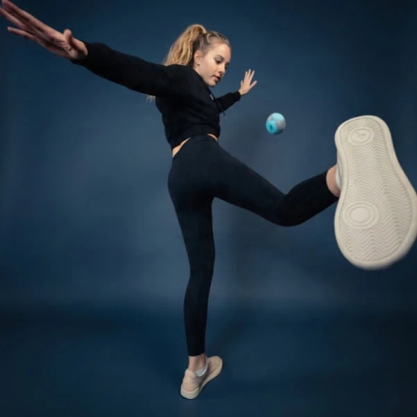 how to play hacky sack