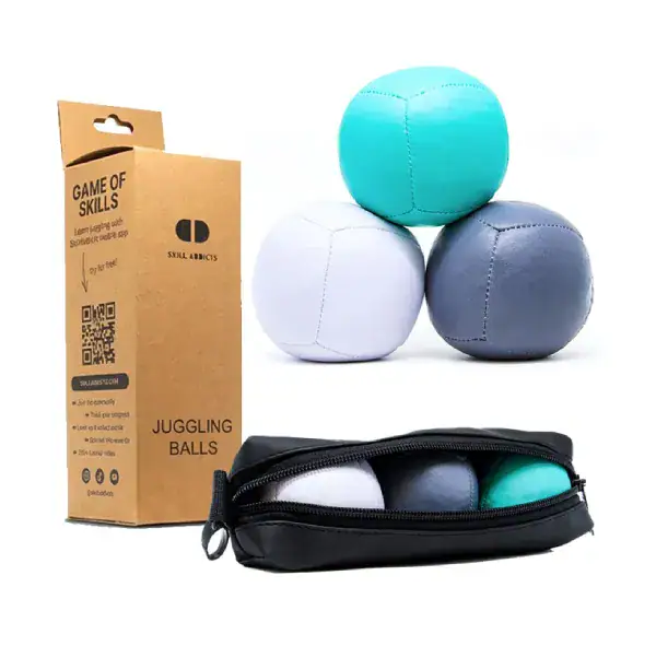Starter Juggling Set: three juggling balls, kraft box and Multi Pouch